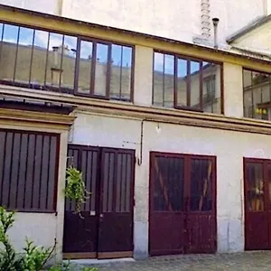 Loft Character With A View Of Court Appartement Paris